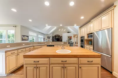 130 Juniper Hill Road, Reno, NV 89519 - Photo 12
