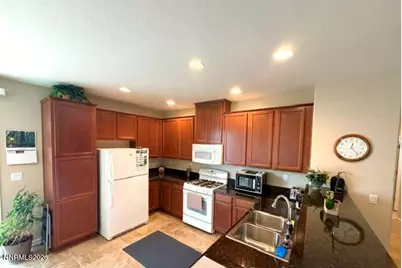 8955 Convair Way, Reno, NV 89506 - Photo 4