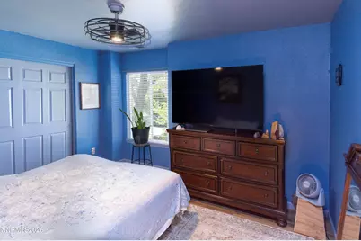 8930 Grisom Way, Reno, NV 89506 - Photo 10