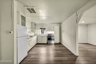 350 Ziller Way, Dayton, NV 89403 - Photo 14
