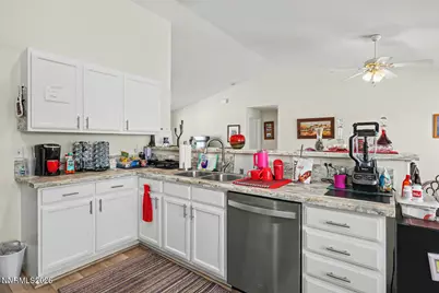 2703 Elizabeth Parkway, Fallon, NV 89406 - Photo 8