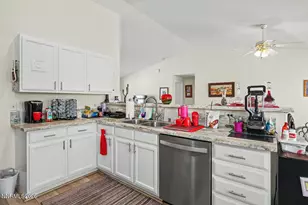 2703 Elizabeth Pkwy, Fallon, NV 89406 - Photo 8