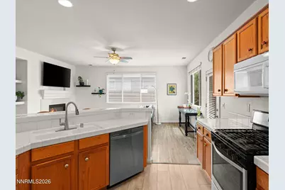 10465 Summershade Lane, Reno, NV 89521 - Photo 10