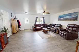 1 Varsity Ct, Winnemucca, NV 89445 - Photo 4