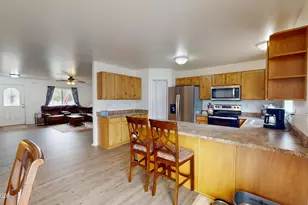 1 Varsity Ct, Winnemucca, NV 89445 - Photo 6