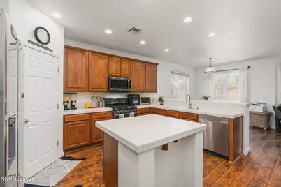 6960 Rioja Court, Sparks, NV 89436 - Photo 8