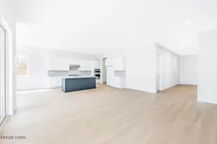 7544 Fallen Grv Ln, Sparks, NV 89436 - Photo 8