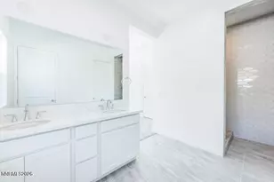 7544 Fallen Grv Ln, Sparks, NV 89436 - Photo 18