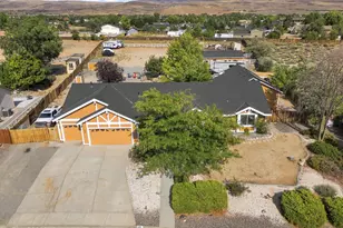 205 Bridle Path Terrace, Sparks, NV 89441 - Photo 2