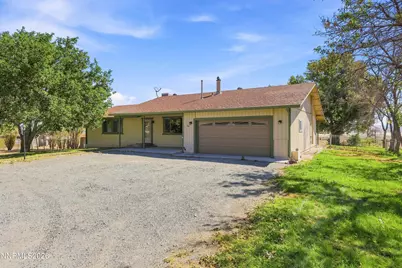 54 Locust Drive, Yerington, NV 89447 - Photo 2