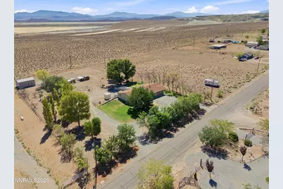 54 Locust Drive, Yerington, NV 89447 - Photo 4