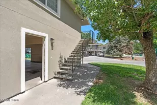 5030 Catalina Dr, Reno, NV 89502 - Photo 2