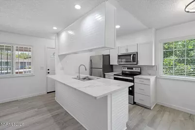 5030 Catalina Drive #APT 4, Reno, NV 89502 - Photo 14