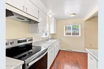 611 Martin Street, Carson City, NV 89703 - Photo 12
