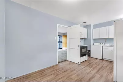1890 Bonneville Avenue, Reno, NV 89503 - Photo 8