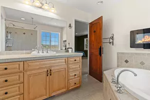 60 Horseshoe Cir, Reno, NV 89508 - Photo 38