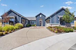 2449 Gary Mayo Ct, Reno, NV 89521 - Photo 2