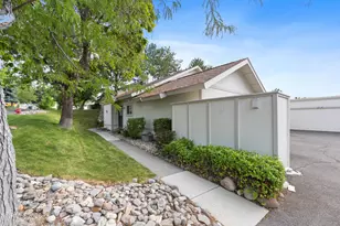 1226 Freddie Ct, Reno, NV 89503 - Photo 2