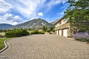 423 Claire Ct, Gardnerville, NV 89460 - Photo 88