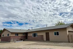 306 S California St, Yerington, NV 89447 - Photo 6