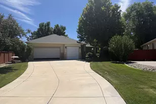 1017 Sierra Vista Ct, Gardnerville, NV 89460 - Photo 8
