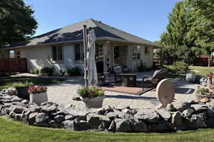 1017 Sierra Vista Ct, Gardnerville, NV 89460 - Photo 6