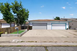 11033 Zeolite Dr, Reno, NV 89506 - Photo 2