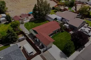 717 Lassen Way, Gardnerville, NV 89460 - Photo 4
