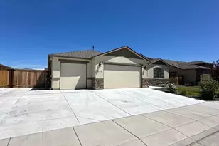 816 Thacker Pass Dr, Spanish Springs, NV 89441 - Photo 2
