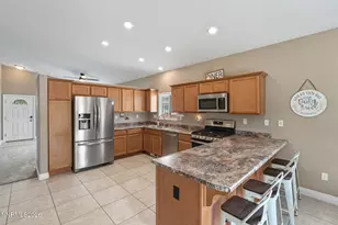 18194 Kodiak Bear Ct, Reno, NV 89508 - Photo 6