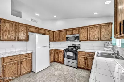 2212 Ellice Way, Fernley, NV 89408 - Photo 20
