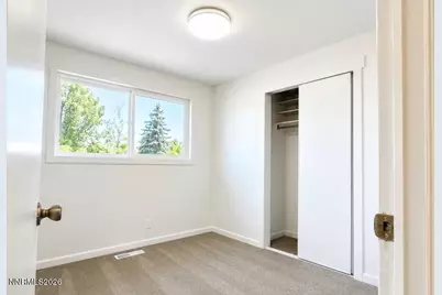 9240 Fremont Way, Reno, NV 89506 - Photo 10