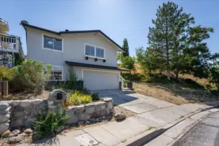 2652 Powder Dr, Reno, NV 89503 - Photo 2