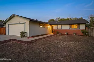 2810 Chavez Dr, Reno, NV 89502 - Photo 2