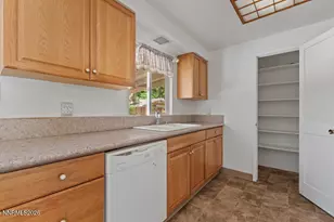 4055 Parque Verde Ln, Reno, NV 89502 - Photo 8