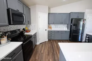 396 Sprague Dr, Yerington, NV 89447 - Photo 12