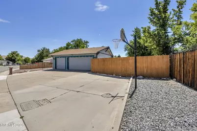 345 E Gault Way, Sparks, NV 89431 - Photo 10