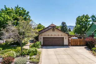 12405 Creek Crest Dr, Reno, NV 89511 - Photo 2