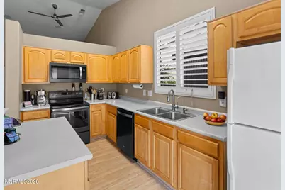 9275 Rising Moon Drive, Reno, NV 89506 - Photo 10