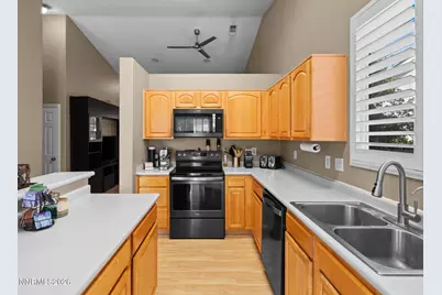 9275 Rising Moon Drive, Reno, NV 89506 - Photo 8