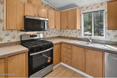176 Crescent Drive, Stateline, NV 89449 - Photo 8