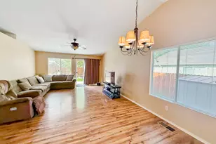 4735 Goodwin Rd, Sparks, NV 89436 - Photo 6