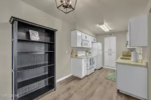 6850 Sharlands Ave, Reno, NV 89523 - Photo 10