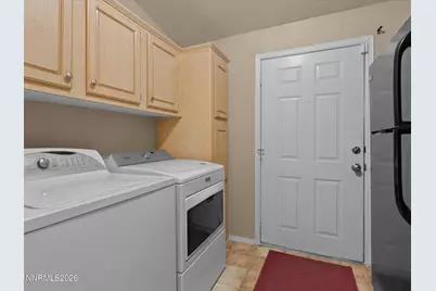 285 E 6th Avenue, Sun Valley, NV 89433 - Photo 18