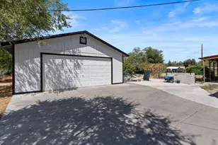 285 E 6th Ave, Sun Valley, NV 89433 - Photo 36