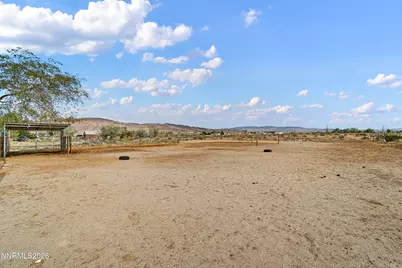 1230 E Badger Street, Silver Springs, NV 89429 - Photo 14