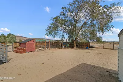 1230 E Badger Street, Silver Springs, NV 89429 - Photo 54