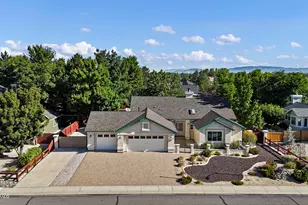 1216 Pleasantview Dr, Gardnerville, NV 89460 - Photo 2