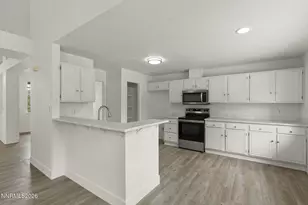 3989 Regal Dr, Reno, NV 89503 - Photo 12