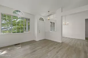 3989 Regal Dr, Reno, NV 89503 - Photo 6